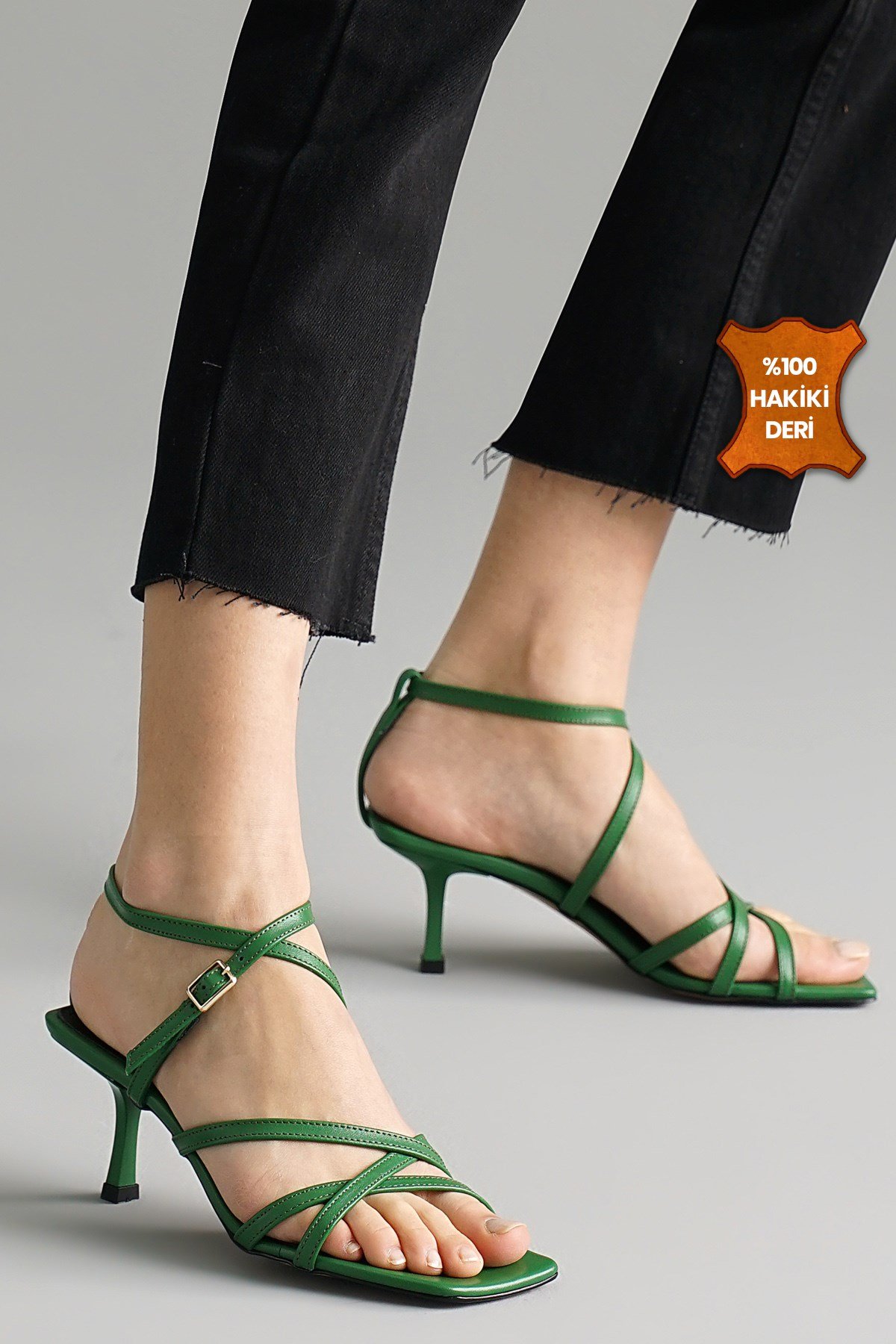 Valeria Hakiki Deri Yeşil Topuklu Sandalet-SANDALET-Mio Gusto-08390GNC